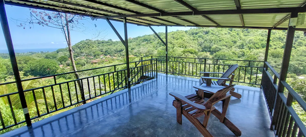 Scenic lookout point with panoramic views of the surrounding valley